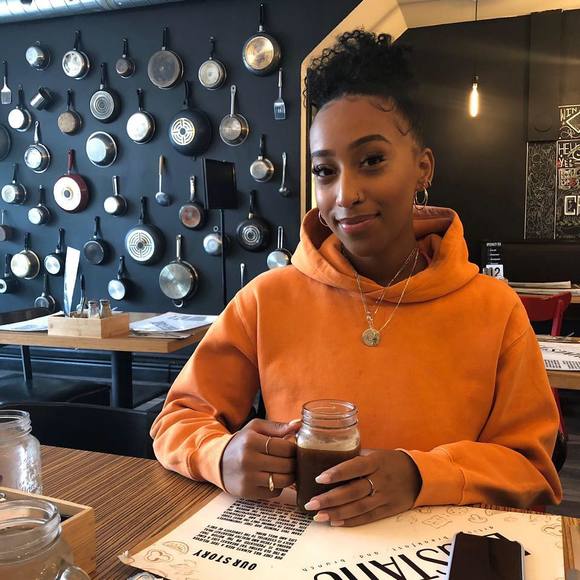 Meet your Posher, Hanan - Picture 1 of 1